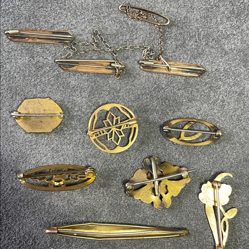 Lot of Vintage Bar Brooches and Scatter Pins - Picture 7 of 10